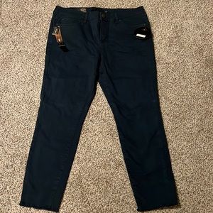 One 5 one - size 14/32, brand new with tags, dark green, ankle skinny fit.